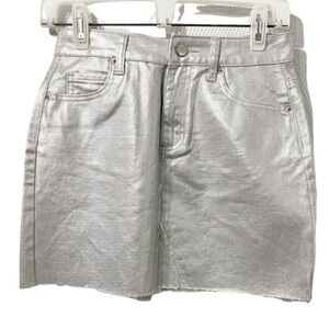 Forever 21 Silver faux leather raw hem mini skirt size small with 5 pockets.